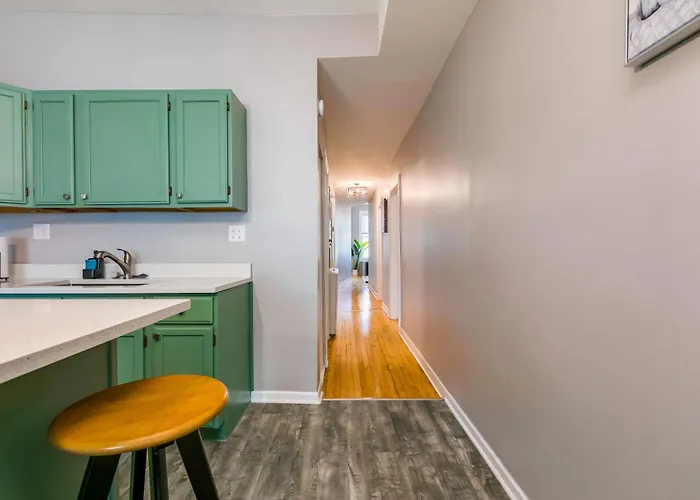 Logan Sq 4br - Free Parking - Near Nightlife & Dt * Chicago