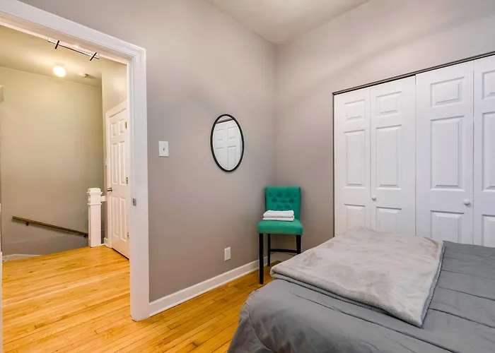 Logan Sq 4br - Free Parking - Near Nightlife & Dt