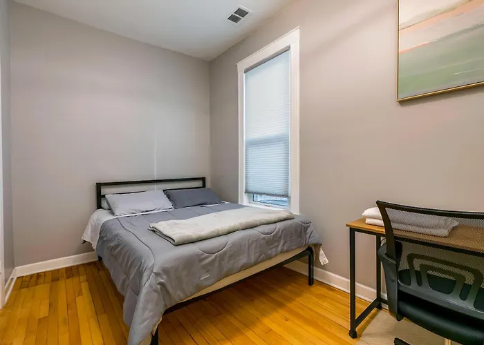 Logan Sq 4br - Free Parking - Near Nightlife & Dt Apartamento *